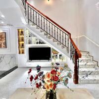 Bán nhà Quận 7 - Diện tích: 5m x 19m - Giá: 17 Tỷ 500 ( Thương lượng chính chủ )