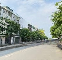 Bán Nhà Phân Lô Khu Đô Thị Ao Sào - Diện Tích 70M, 5 Tầng, Giá Bán 17 Tỷ Liên Hệ: 0913808200