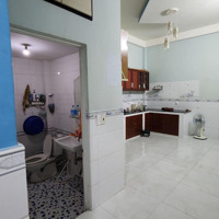 Cho Thuê Nhà Hẻm C9 Giáp Đường Phạm Hùng, Bình Hưng, Bình Chánh, 60M, 2 Tầng, 2 Phòng Ngủ 2 Vệ Sinh Hẻm Xe Tải
