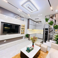 Bán Nhà Nam Từ Liêm - Gần Vinhome Smart City - Ô Tô Đỗ Cổng - 32M2 Giá Bán 6.4 Tỷ