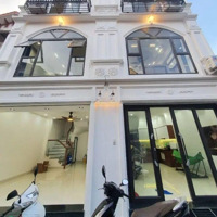 Cho Thuê Nhà Mặt Phố Ngô Xuân Quảng, 80 Triệu, 170M2, 1 Phòng Ngủ+ 1Wc