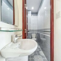 Nhà lầu vị trí đẹp nằm kế bên Chợ An Thới Bình Thủy Cần Thơ