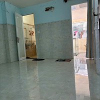Cho Thuê Nhà Riêng Tại Phan Văn Trị, 17 Triệu, 80M2, 4 Phòng Ngủ+ 4 Vệ Sinh+ 3 Tầng