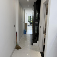 Cho Thuê Tầng 2 Mặt Phố 72 Nguyễn Hoàng, 9 Triệu, 56M2, 1 Phòng Ngủ 1 Vệ Sinh Nam Từ Liêm, Hn