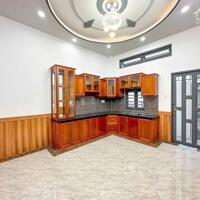 Nhà trệt 2 lầu khu dân cư đại học Y Dược Cần Thơ