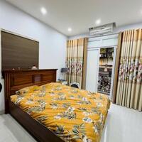Bán nhà Cầu Giấy- 81.4m2- ngõ thông- ô tô đỗ cửa- 14 tỷ