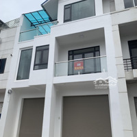 Chính Chủ Nhà Mặt Phố 353, Mới Đẹp Cho Thuê Giá Cao, Bán 13,5 Tỷ, 190.5M2, 5 Phòng Ngủ 5 Vệ Sinh 3 Tầng, Đông