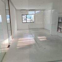 Cho thuê Nguyên lầu 2 đường xe tải Nguyễn Cửu Vân P17 BT, 121m2, 35tr