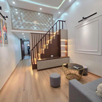 Cần Bán Tập Thể Tại Trần Cung - Gần Phố - Dtsd 70M2 - 2 Pn - Full Nội Thất Ở Luôn - Khu Trung Tâm