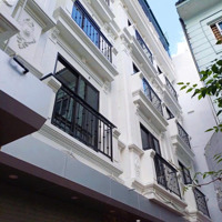 Chính Chủ Bán Nhà 5 Tầng Mới Tinh Thang Máy Ngay Đầu Phố Ngô Gia Tự Gần Big C Long Biên