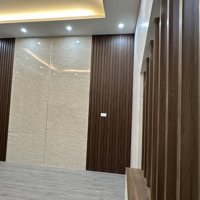 Bán Nhà Hồng Hà Hoàn Kiếm, Chỉ Nhỉnh 5.X Tỷ Có Ngay Nhà Mới Cứng, Cách Mặt Phố 5M