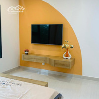 Vợ Chồng Em Bán Căn Studio Tầng Trung View Hoa Hậu Bể Bơi Giá Bán 1 Tỷ 650 Triệu Tặng Đồ, Liên Hệ: 0987.767.788