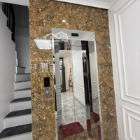 Trường Chinh- 40M - 9,3Tỷ. Thang Máy, Lô Góc. A2