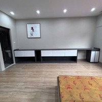 Bán Nhà Đội Cấn - 32M2 - 4 Tầng - 10M Ra Phố Nội Thất Xịn Chỉ 7,95 Tỷ Siêu Phẩm Trung Tâm Ba Đình