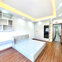 Giáp Bát Nhà Mới 6 Tầng Thang Máy Phân Lô Ngõ Thông Cách Phố 50M