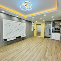Giáp Bát Nhà Mới 6 Tầng Thang Máy Phân Lô Ngõ Thông Cách Phố 50M