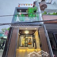 Cần Tiền Bán Nhà Giảm Mạnh 1Tỷ Trên Đường Phan Văn Trị - P.2 - Q.5. Giá Bán 3Tỷ250 Đang Cho Thuê 16 Triệu