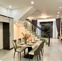 Nhà Mới 1 Trệt , 2 Lầu + Sân Thượng
- Diện Tích : 4,8M X 13M =62,4M2 ( Full Thổ Cư )