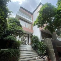 Chính Chủ Gưỉ Bán Biệt Thự Nguyễn Sơn, Long Biên Sân Vườn Rộng, Gara Ô Tô 215M2 Giá Hơn 36 Tỷ
