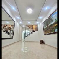 Bán nhà chung cư Times City 90m2 view đẹp tặng nội thất 9.3 tỷ