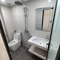 40M2 - Gần 5 Tỷ Đường Hoàng Mai- Nhà Đẹp Tặng Full Nội Thất - Thiết Kế Hiện Đại - Công Năng Đầy Đủ