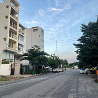 Bán Đất Đối Diện Công Viên Ngaymặt Tiềntạ Hiện , Quận 2 Dt: 10X20M Giá Bán 40 Tỷ Ctxd: Hầm + 7 Tầng
