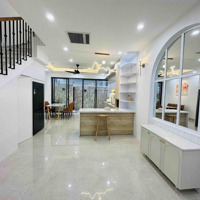 Cho Thuê Nhà 3 Tầng Mỹ Gia Gói 8 Gần Ngay Hồ Bơi Công Viên.