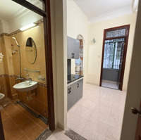 Cho Thuê Phòng Trọ 1 Phòng Ngủ 38M2, Giá Bán 8,5 Triệu Tại Khu Nguyễn Quý Đức, P. An Phú, Q2, Hcm