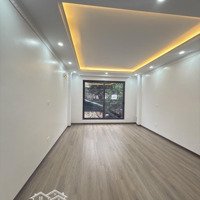 Bán Nhà Cầu Giấy, 40M2,6T, Thang Máy, 10M Ra Ôtô, Trước Nhà Sân 3,5M,Để Xe Thoả Mái, Hơn 11Tỷ Có Tl