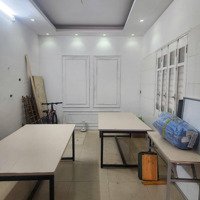Bán Nhà Khu Phân Lô Đầm Trấu - Ô Tô Tránh , Lô Góc - Vỉa Hè Đá Bóng - 24.5 Tỷ . Liên Hệ: 0961080599
