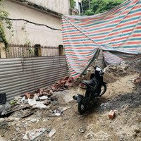 Bán Đất Lạc Long Quân - Ngõ Thông - Oto Vào - 2 Thoáng