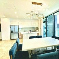 Cho Thuê Ch 3 Phòng Ngủfull Nội Thất, 100M2, 32 Triệu Tại Vinhomes Golden River Ba Son, Q1, Hcm, Giá Tốt