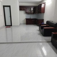 Nhà Đẹp, Mới Tinh Phố Việt Hưng 40M2, 6 Tầng, Xây Chắc Chắn, 5.8 Tỷ, Thông Với Làng Lệ Mật