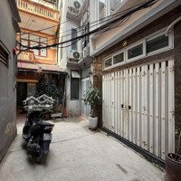 Trung Tâm Quận - Nhà Dân Xây - Khu Hiếm Nhà Bán - Gần Phố - Khu Nhiều Ccmn .