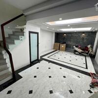 Bán nhà Khương Trung, Thanh Xuân, DT: 50m2, giá: 10.6 tỷ, 5 tầng, mt: 5m, dòng tiền 40 triệu