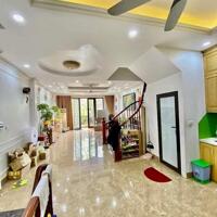 NHÀ BIÊN GIANG ÔTÔ ĐỖ CỔNG 2THOÁNG GẦN CẦU MAI LĨNH