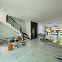 Shophoue Nguyễn Thị Nhung 7X20M (6 Tầng) . Vị Trí Đắc Địa, Giá Tốt: 55 Triệu/ Tháng Tại Vạn Phúc.
