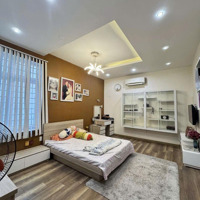 Giảm 1,5 Tỷ. Bán Nhà 135M2, 3 Tầng, Gara Ô Tô,Hẽm Xe Hơikha Vạn Cân, Linh Đông, Pháp Lý Chuẩn, Hoàn Công