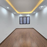 Bán Nhà Phố Dương Văn Bé, Cạnh Trường Cấp 1,2 Vĩnh Tuy, 33M X 5 Tầng, Giá Bán 7,2 Tỷ