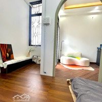 Phòng Ban Công Ngay Trung Tâm Quận 3 Full Nội Thất Rộng Rãi