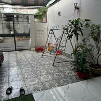 Nhà rộng 2 phòng có nội thất trung tâm
