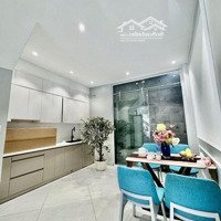 Bán Nhà Đẹp Đường 3 Tháng 2 Quận 10 _ Hẻm Thông Chuẩn 4M _ Ngay Cầu Vượt