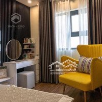 Bán Căn Hoa Hậu Căn 2 Phòng Ngủ 2 Vệ Sinh77.5M2 Đông Nam, View Thoáng, Nội Thất Cao Cấp Giá Chỉ 4,8 Tỷ
