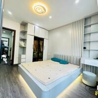 Cho thuê nhà nguyên căn ngõ 168 Kim Giang, 5 tầng x 38m2, 5 ngủ, 15 Triệu ở gia đình