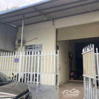 Cần Bán Kho Xưởng Nhỏ. Đương Rộng 6M. Ngay Trung Tâm Y Tế Dĩ An. Diện Tích: 208M.