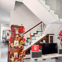 Nhà 1T1L 174M2 Sát Chợ Bình Chánh 10P Đi Xe