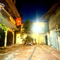 Cần Bán Nhà Ngõ Huế Mặt Tiền Rộng Diện Tích Lớn Đường Đi Thuận Lợi