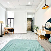 Cho Thuê Phòng 50M2 Full Nội Thất, 1 Phòng Ngủ Tách Bếp, Sân Thượng Lớn Ngay Nguyễn Gia Trí, Bình Thạnh