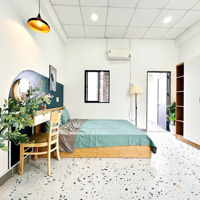 Cho Thuê Phòng 50M2 Full Nội Thất, 1 Phòng Ngủ Tách Bếp, Sân Thượng Lớn Ngay Nguyễn Gia Trí, Bình Thạnh
