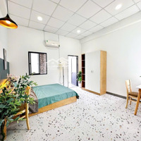 Cho Thuê Phòng 50M2 Full Nội Thất, 1 Phòng Ngủ Tách Bếp, Sân Thượng Lớn Ngay Nguyễn Gia Trí, Bình Thạnh